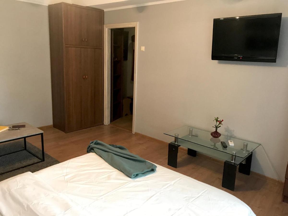 Apartment Olympyska On Velyka Vasylkyvska 45 키예프 외부 사진