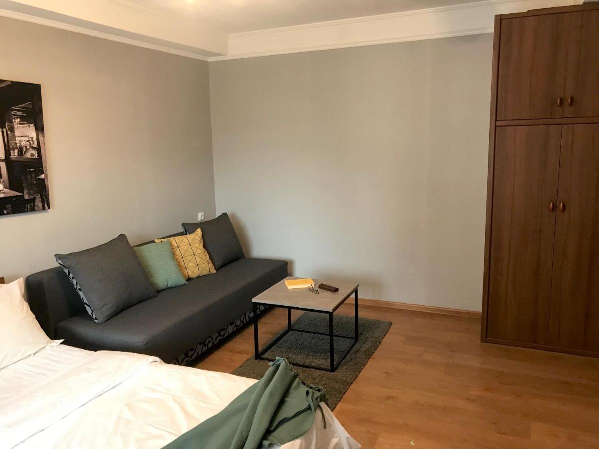 Apartment Olympyska On Velyka Vasylkyvska 45 키예프 외부 사진